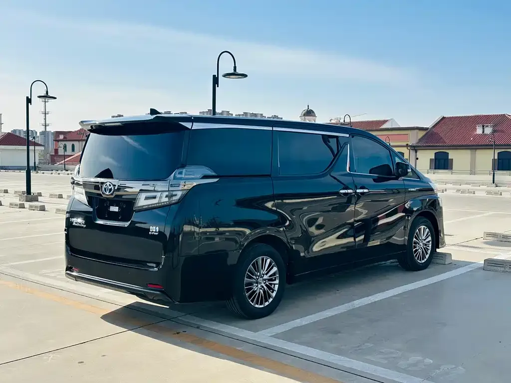 Toyota Vellfire 2021 из CN, фото 4
