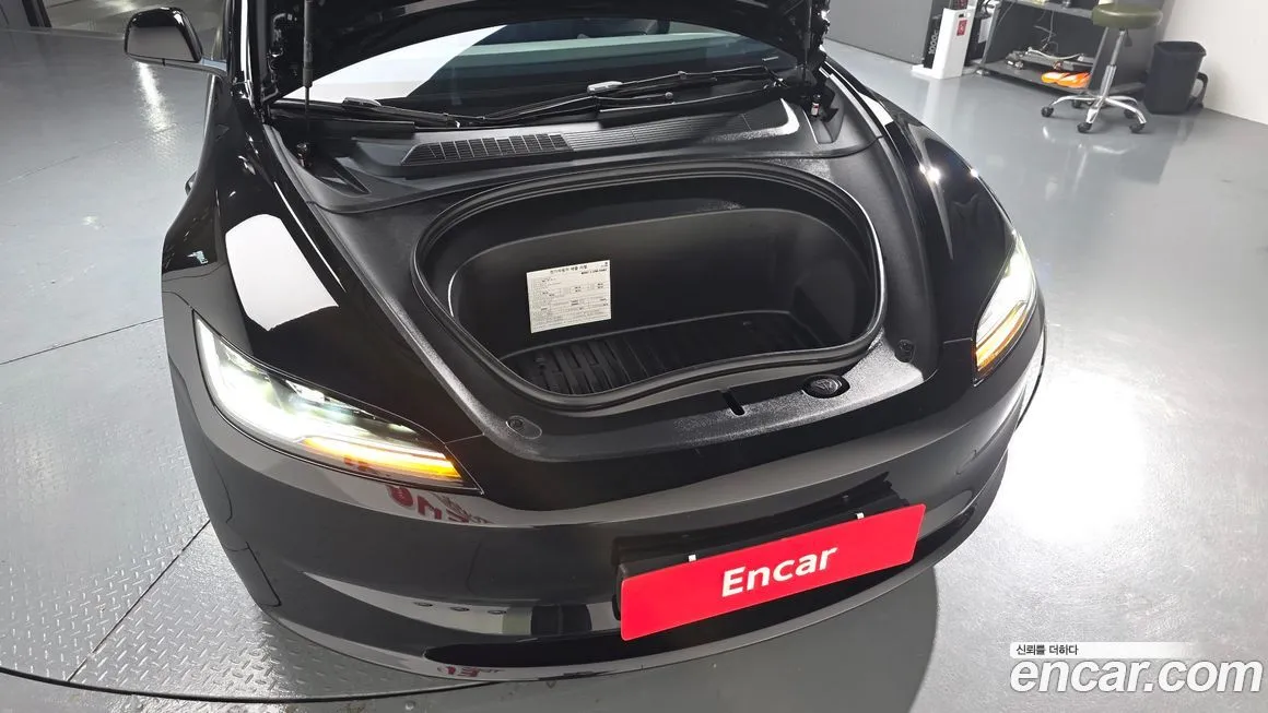 Tesla Model 3 2024 из KR, фото 6