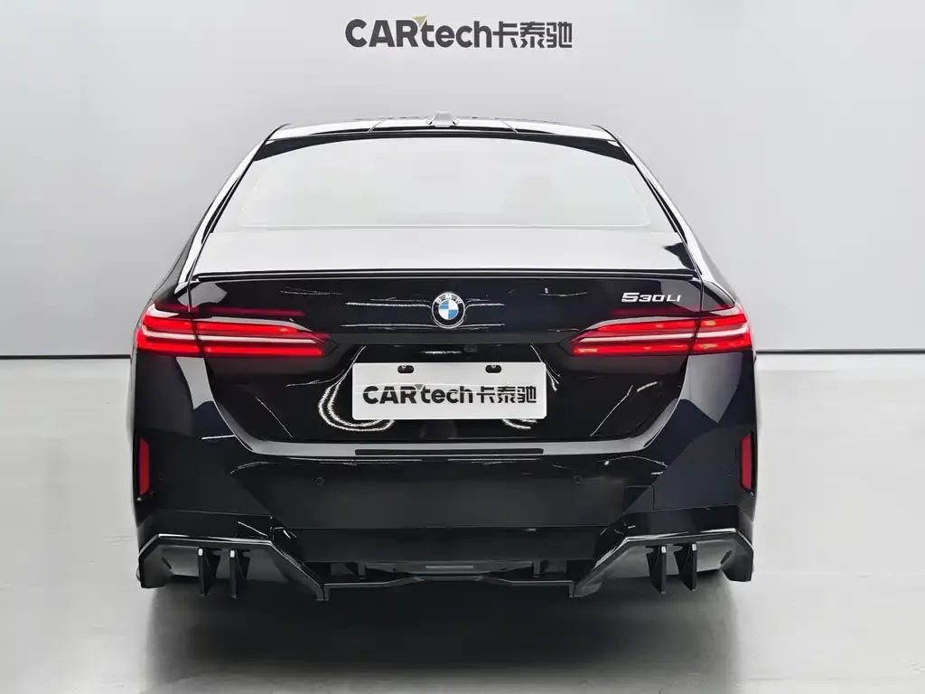 BMW 5 Series — фото 5
