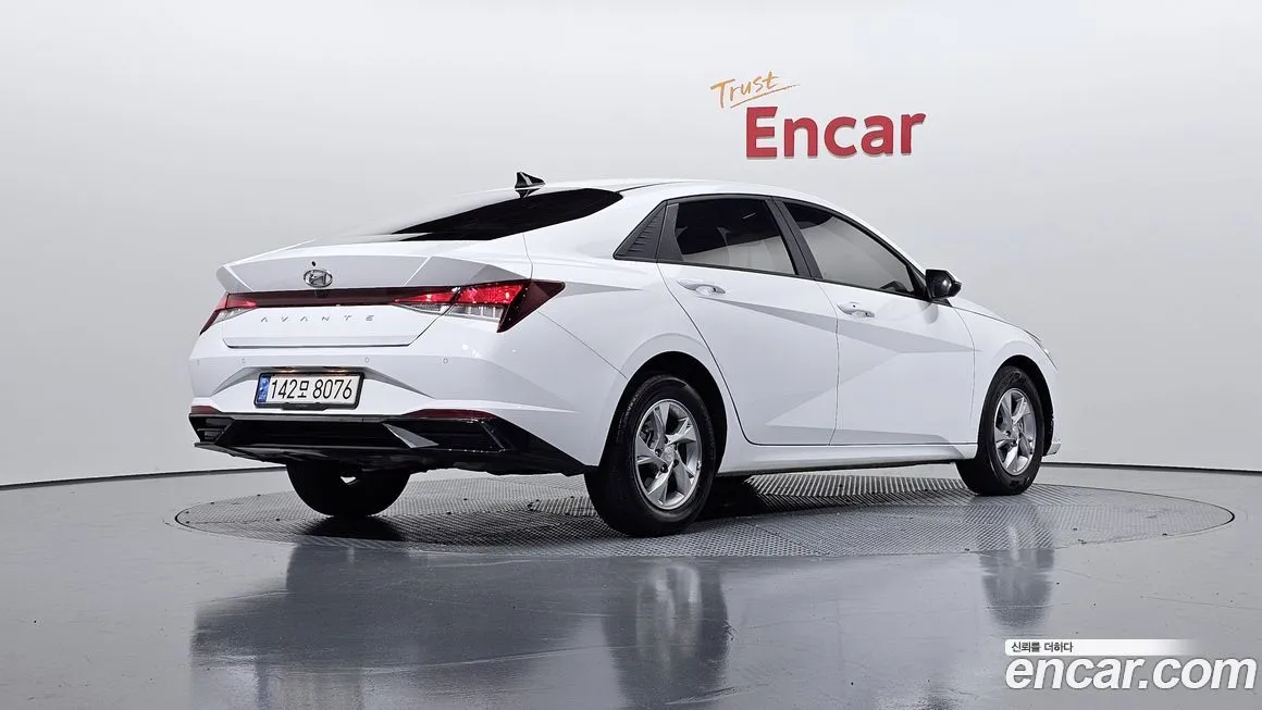 Hyundai AVANTE — фото 2