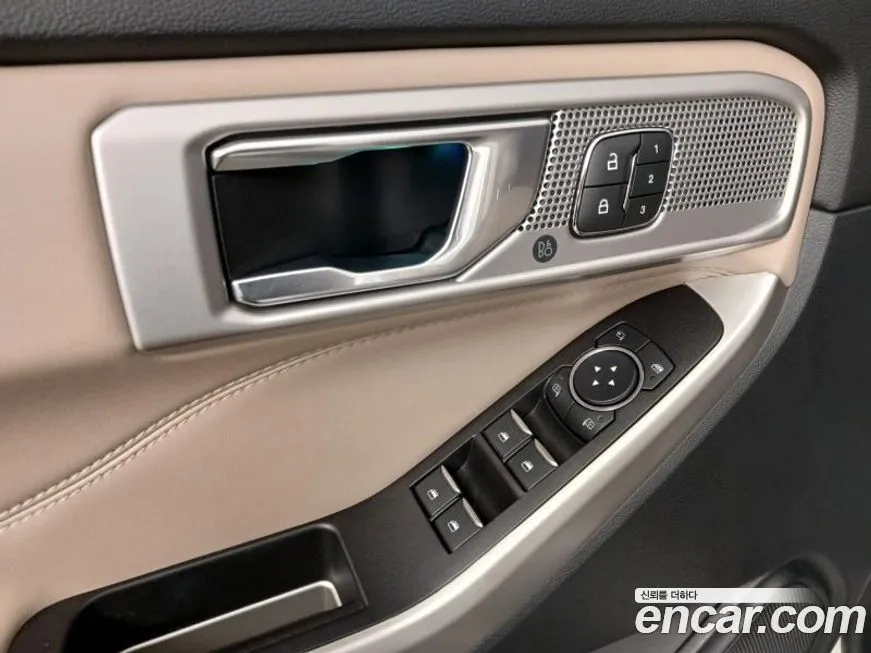 Ford Explorer 2021 из KR, фото 9