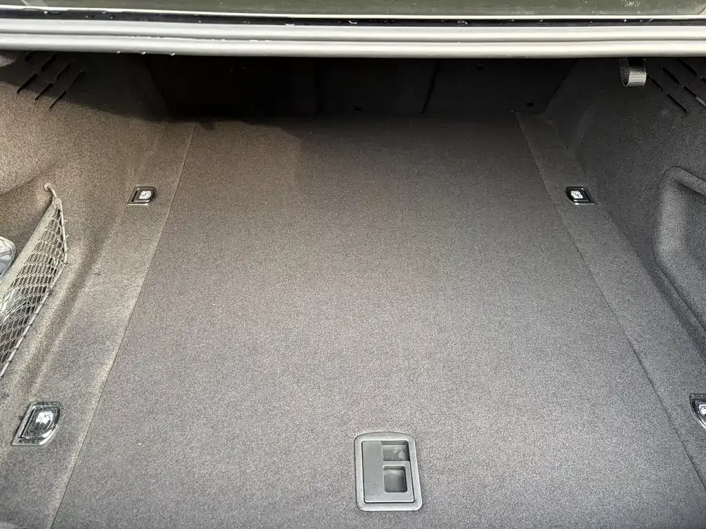 Audi A6L 2023 из CN, фото 8