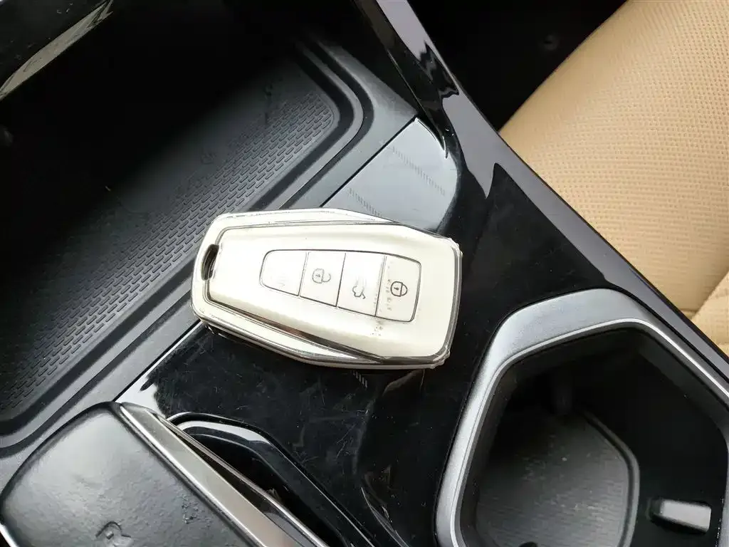 Geely Boyue L 2023 из CN, фото 9