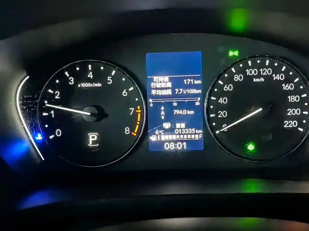 Honda Vezel 2023 из CN, фото 8