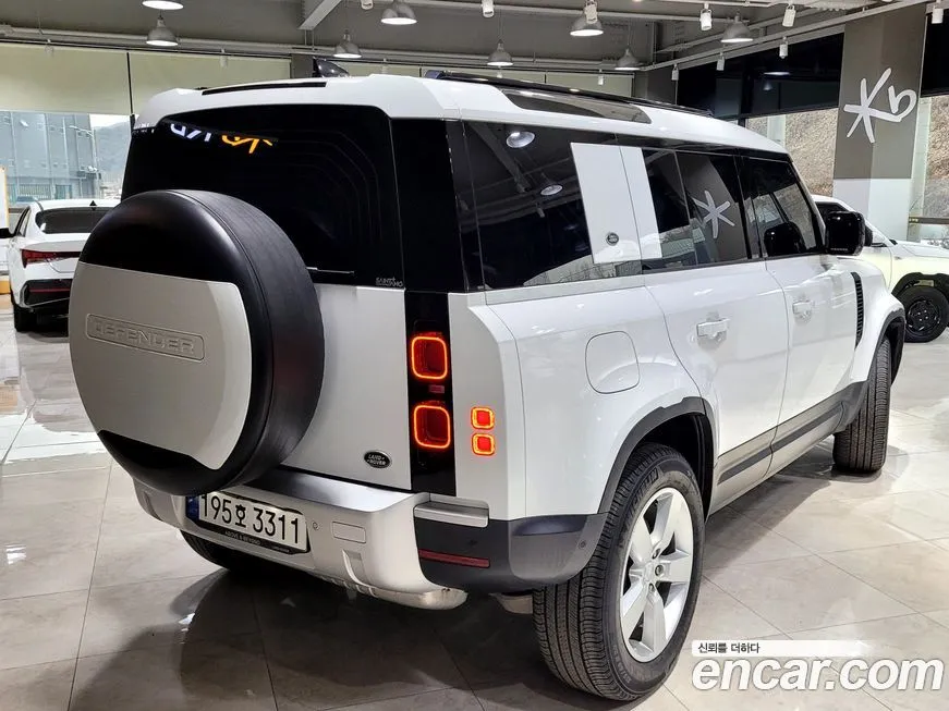 Land Rover Defender — фото 2