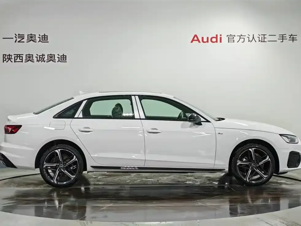 Audi A4L 2025 из CN, фото 3