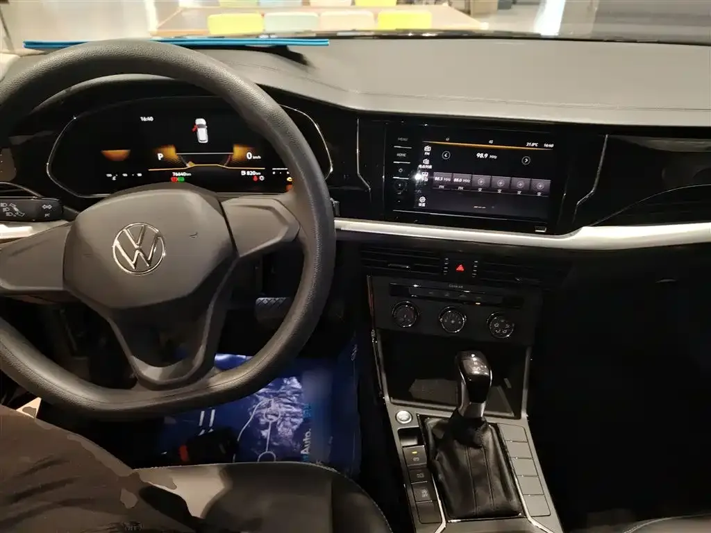 Volkswagen Passat 2022 из CN, фото 10