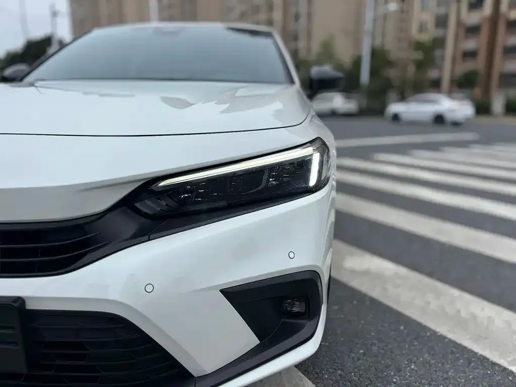 Honda Civic — фото 4