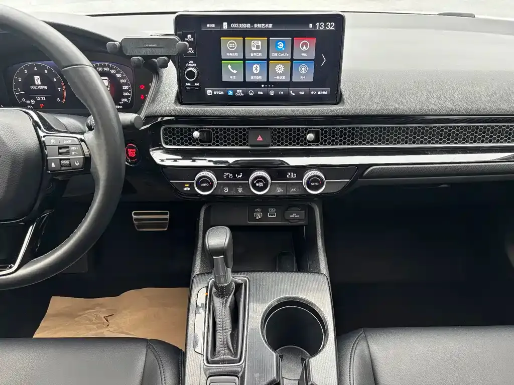 Honda Civic — фото 8