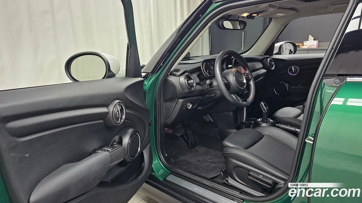 Mini Cooper 2021 из KR, фото 10