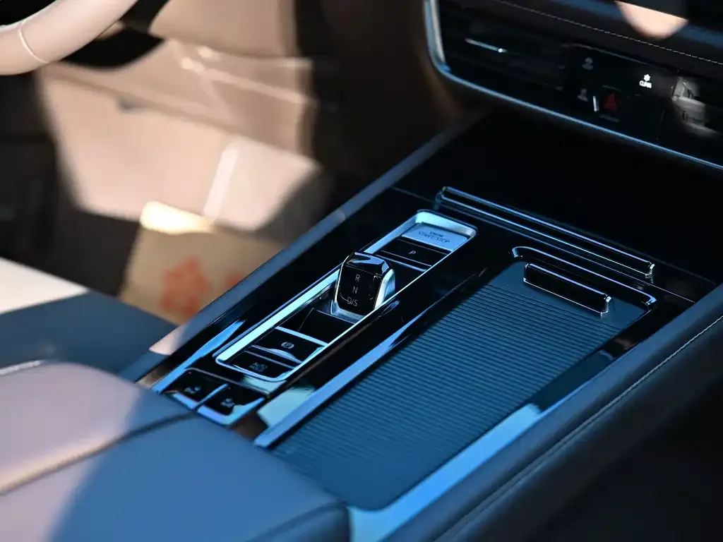 Volkswagen Viloran 2023 из CN, фото 9
