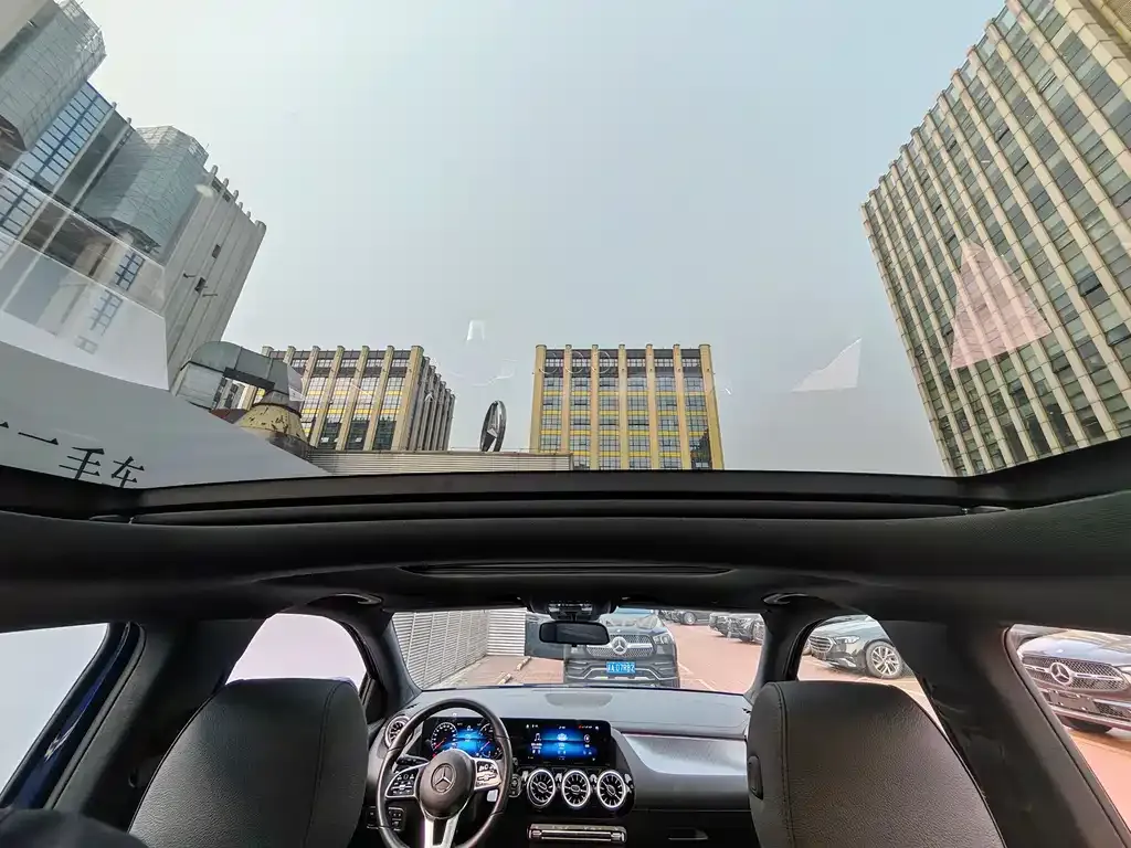 Mercedes-Benz GLA — фото 10