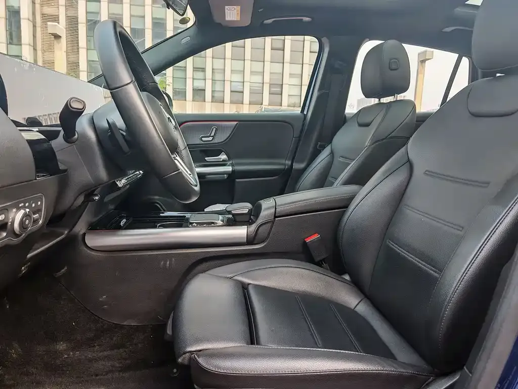 Mercedes-Benz GLA — фото 8