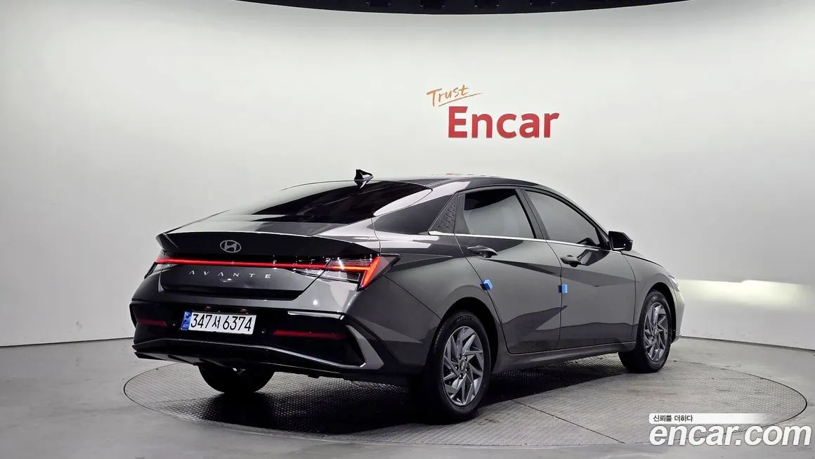 Hyundai AVANTE — фото 2