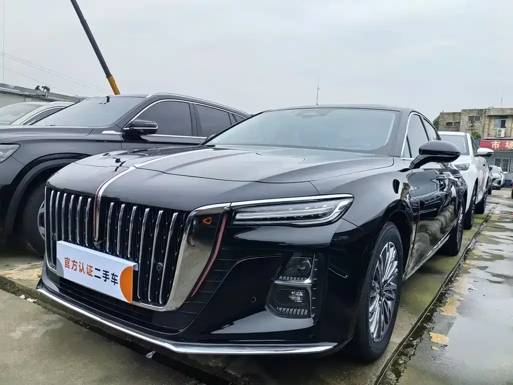 Hongqi H5 — фото 1