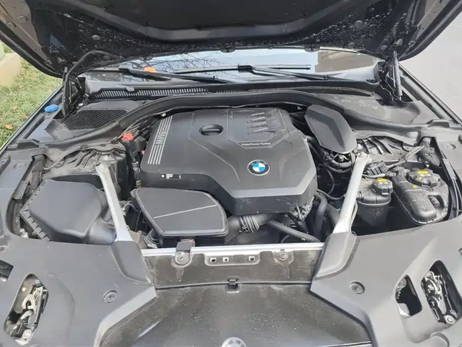 BMW 5 Series — фото 10