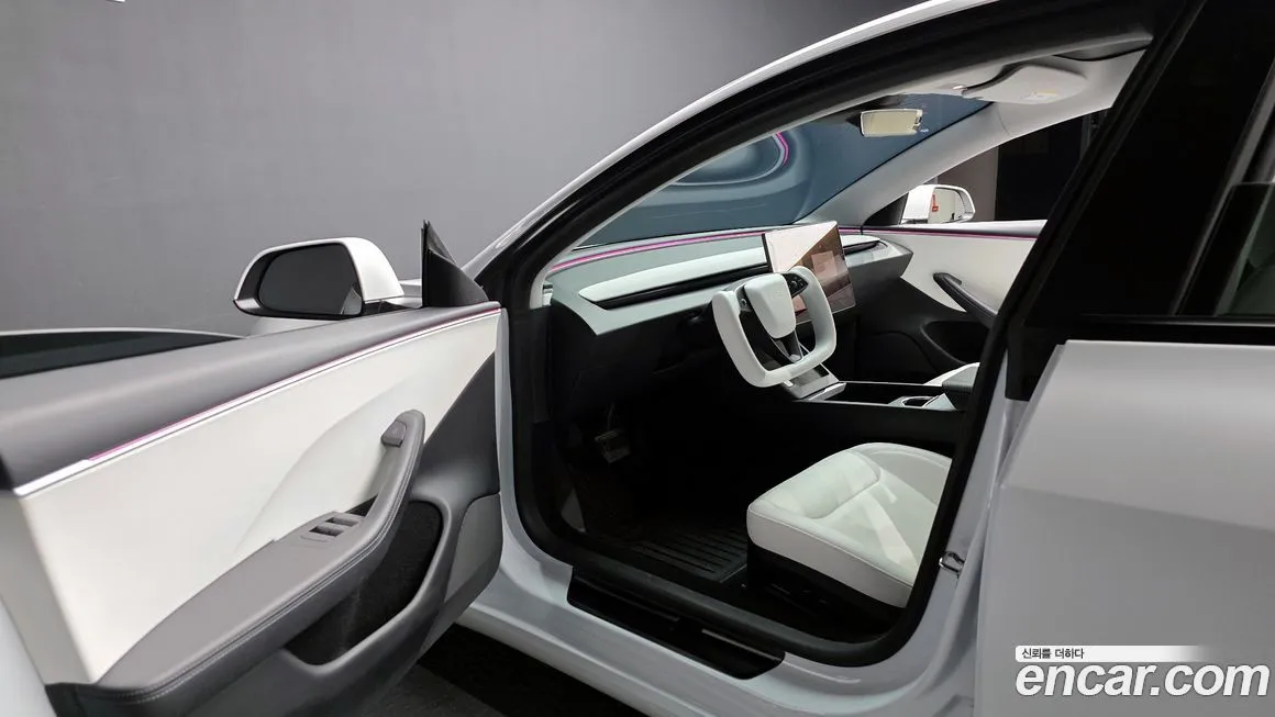 Tesla Model 3 — фото 10
