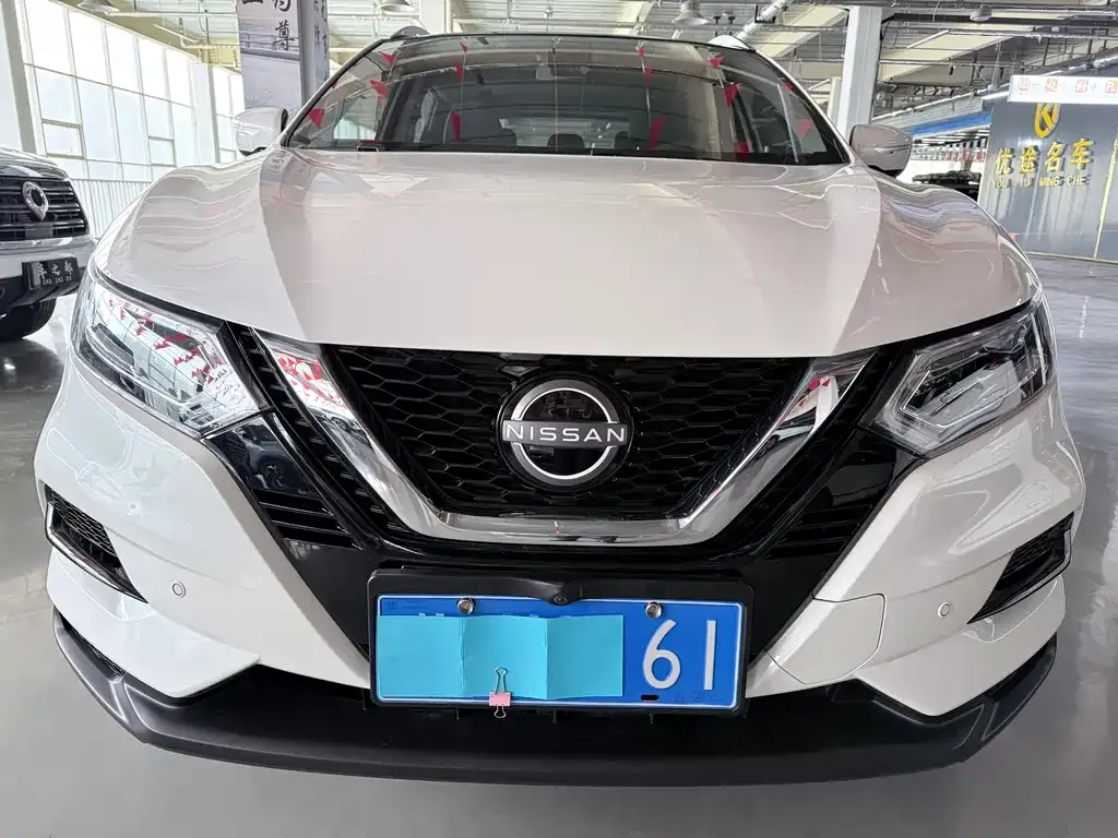 Nissan Qashqai — фото 2