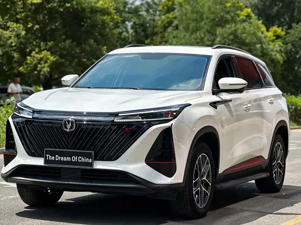 Changan CS75PLUS — фото 1