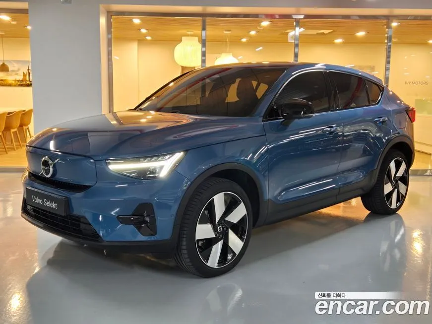 Volvo C40 — фото 1
