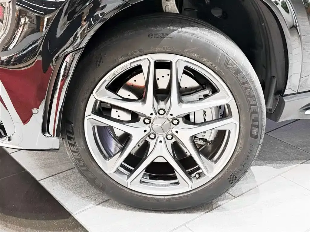 Mercedes-Benz GLE AMG — фото 8