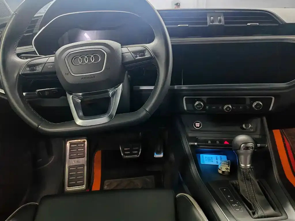 Audi Q3 2024 из CN, фото 5