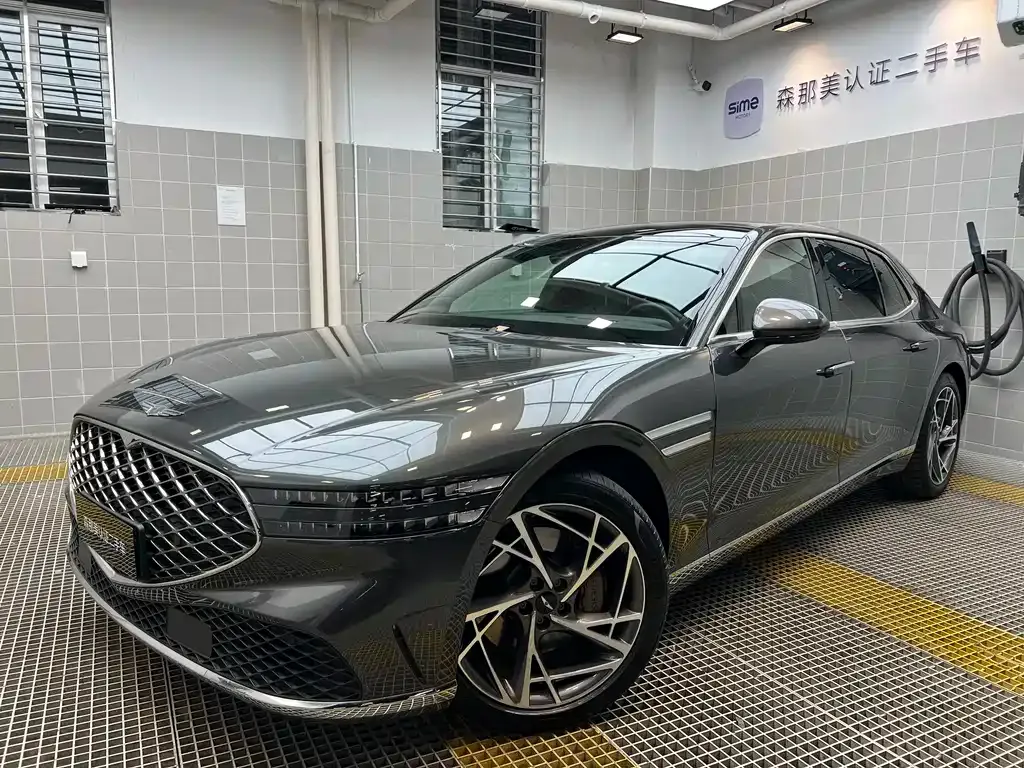 Genesis G90 — фото 1