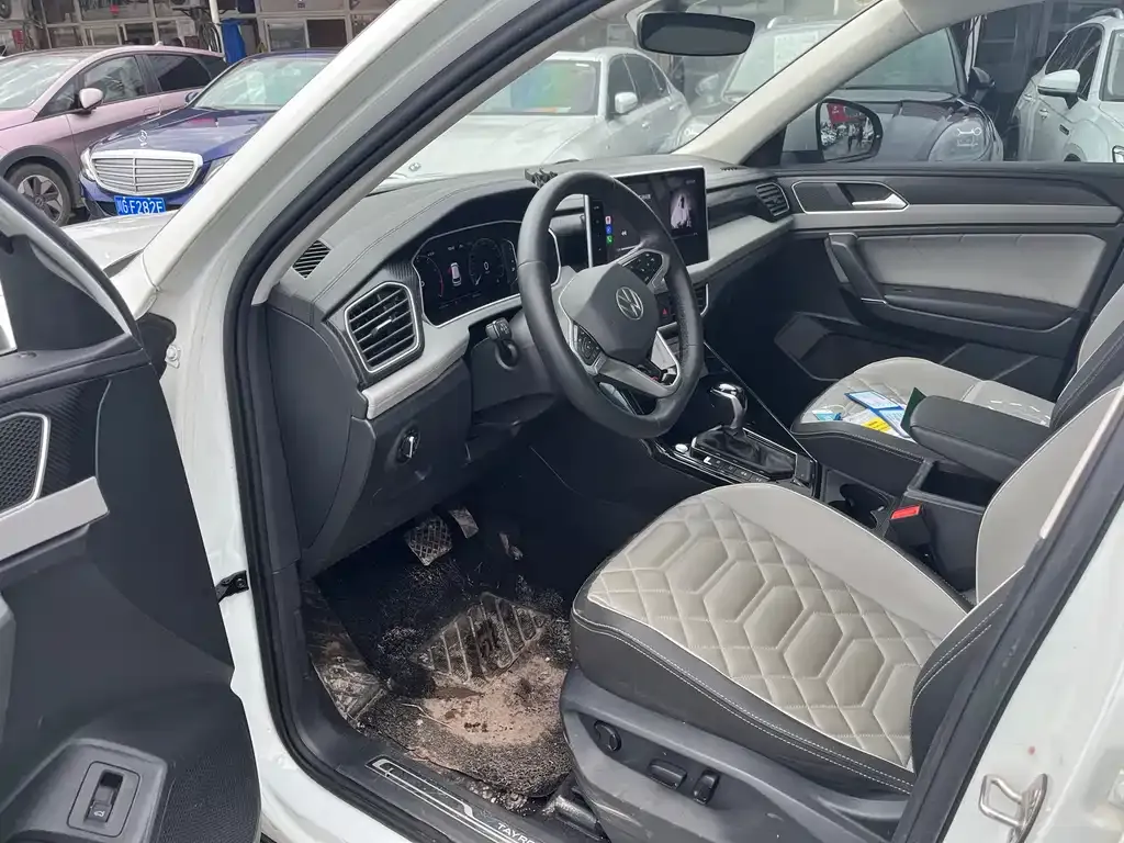 Volkswagen Tayron 2023 из CN, фото 3