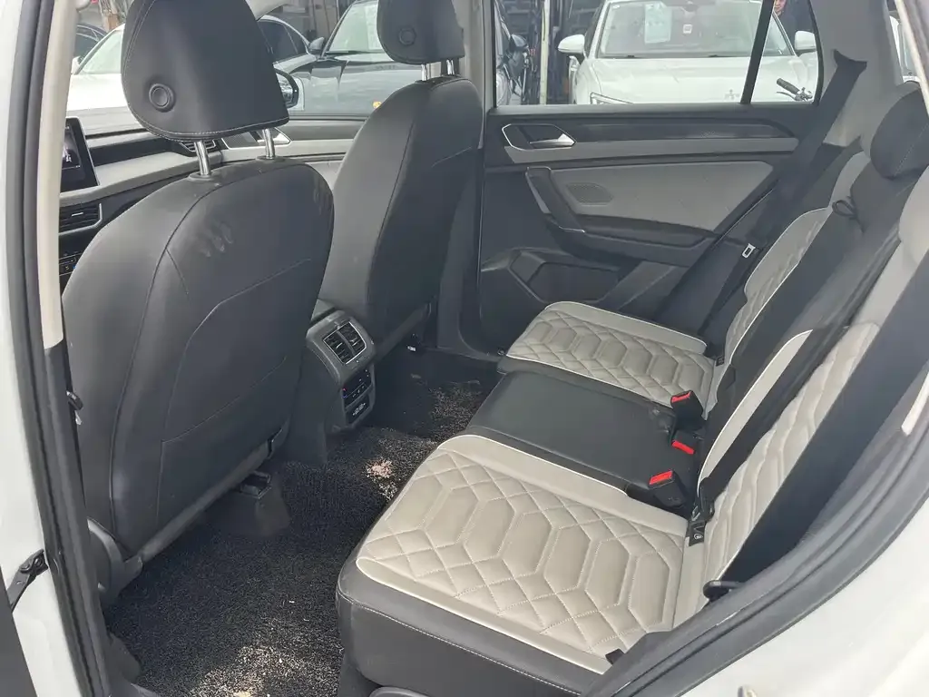 Volkswagen Tayron 2023 из CN, фото 4