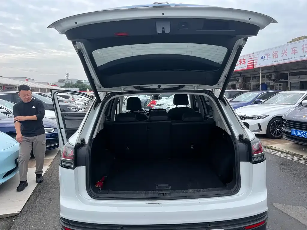Volkswagen Tayron 2023 из CN, фото 5