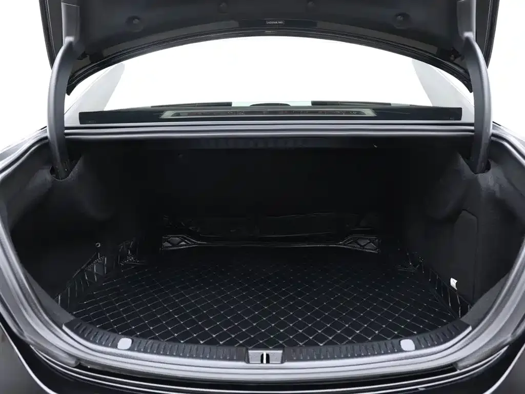 Mercedes-Benz E-Class 2022 из CN, фото 6