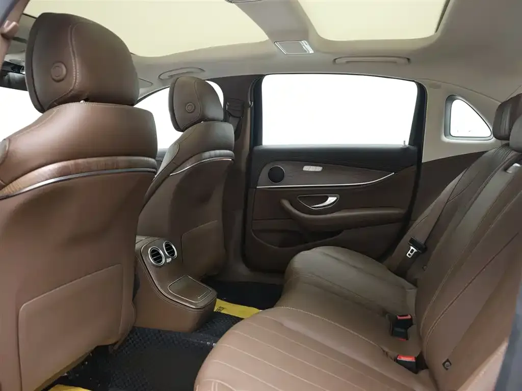 Mercedes-Benz E-Class 2022 из CN, фото 8