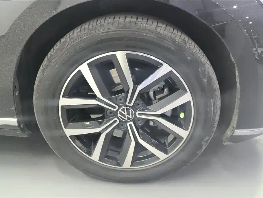 Volkswagen Magotan 2022 из CN, фото 6