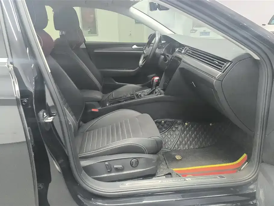 Volkswagen Magotan 2022 из CN, фото 8