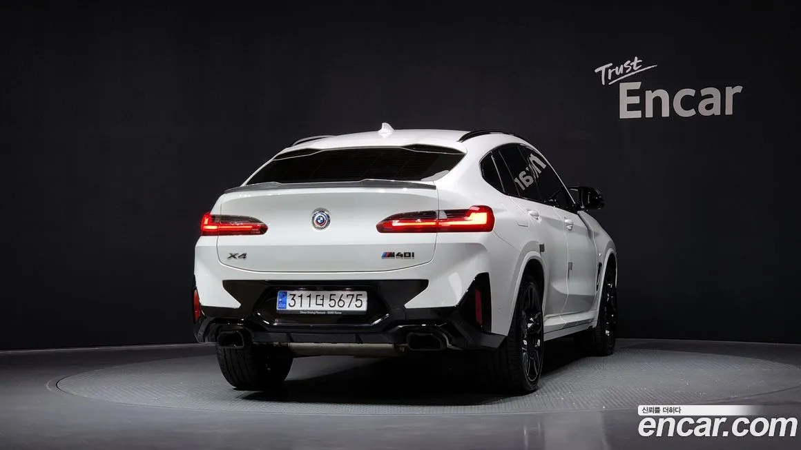 BMW X4 — фото 4