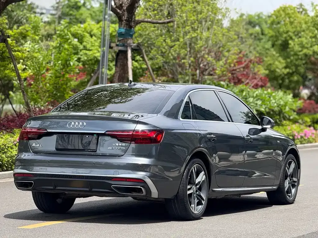 Audi A4L — фото 10