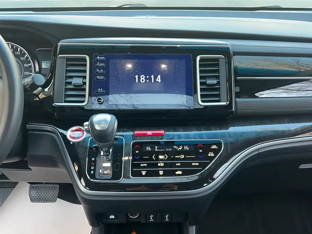 Honda Elysion 2021 из CN, фото 2