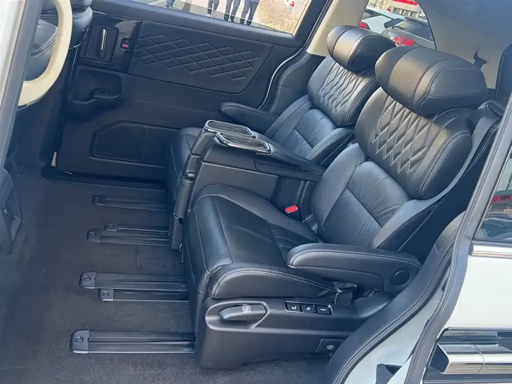 Honda Elysion 2021 из CN, фото 9