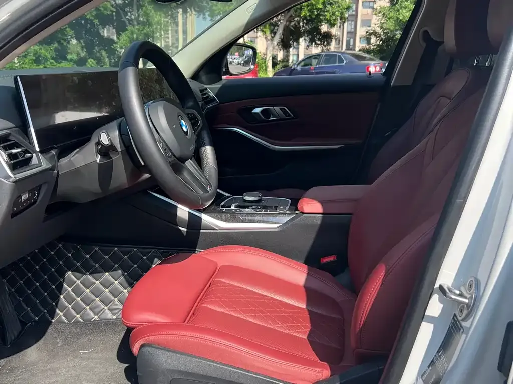 BMW 3 Series 2024 из CN, фото 4