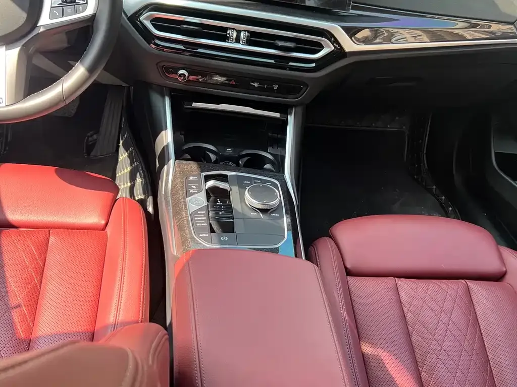 BMW 3 Series 2024 из CN, фото 6