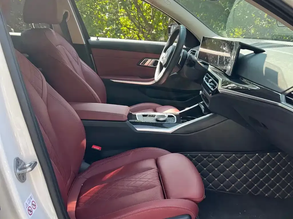BMW 3 Series 2024 из CN, фото 7