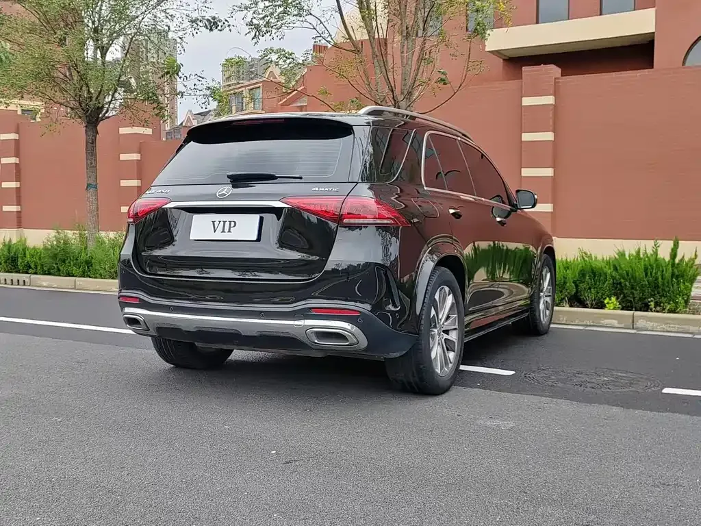 Mercedes-Benz GLE — фото 8