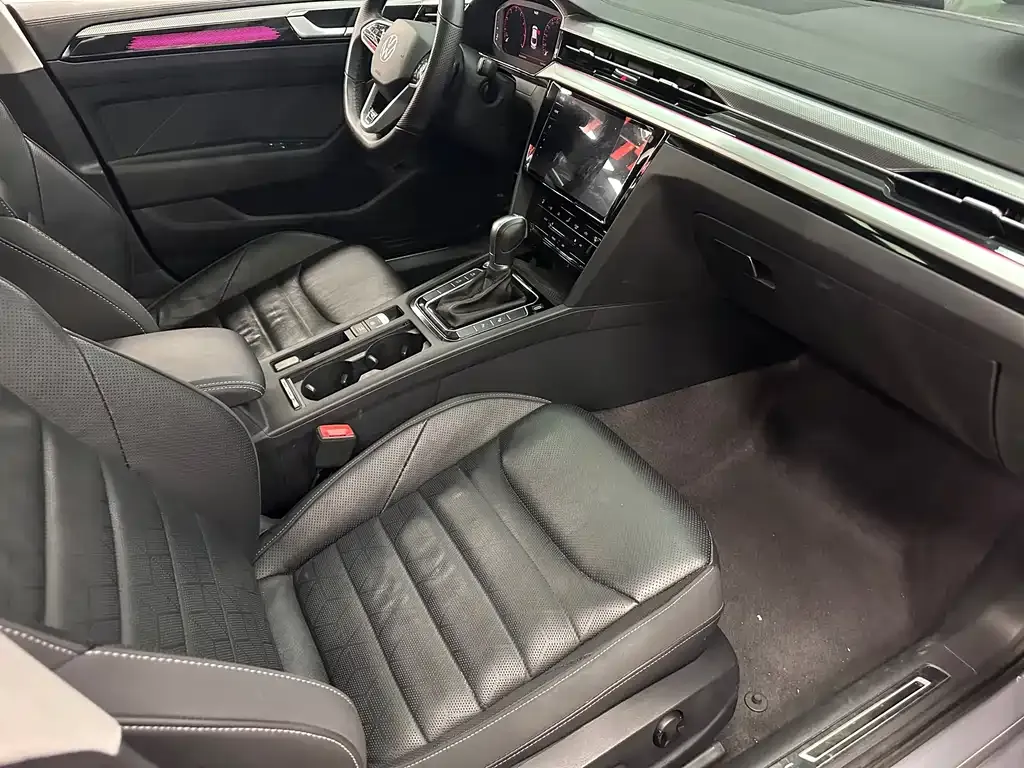 Volkswagen CC 2024 из CN, фото 10