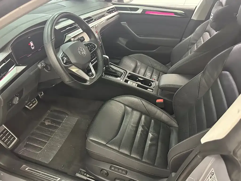Volkswagen CC 2024 из CN, фото 5
