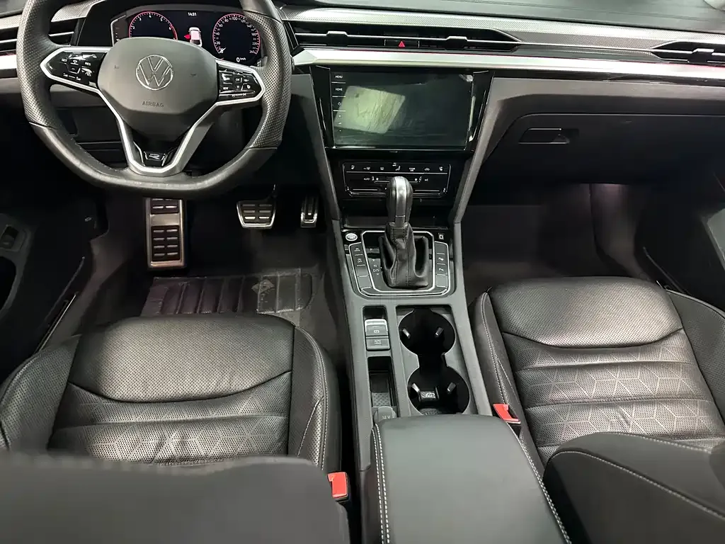 Volkswagen CC 2024 из CN, фото 9