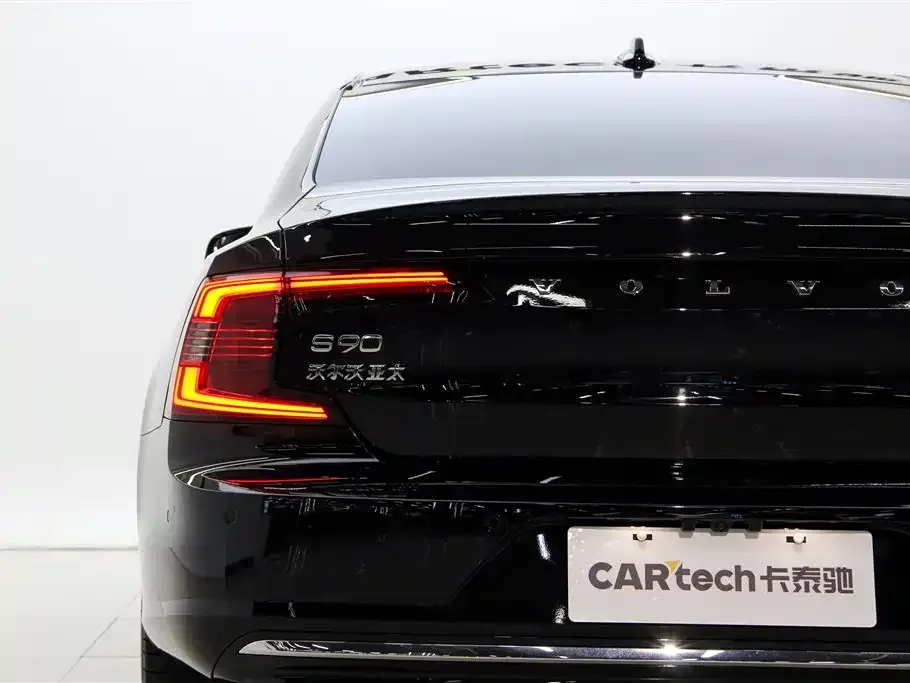 Volvo S90 2025 из CN, фото 10