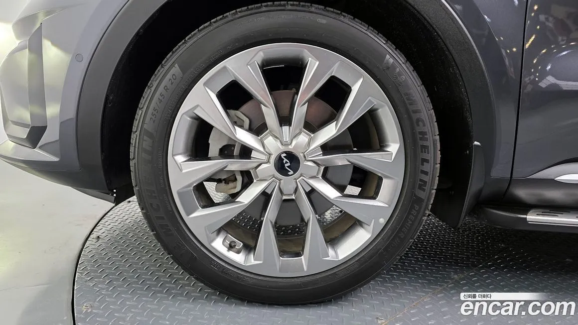 Kia Sorento — фото 5