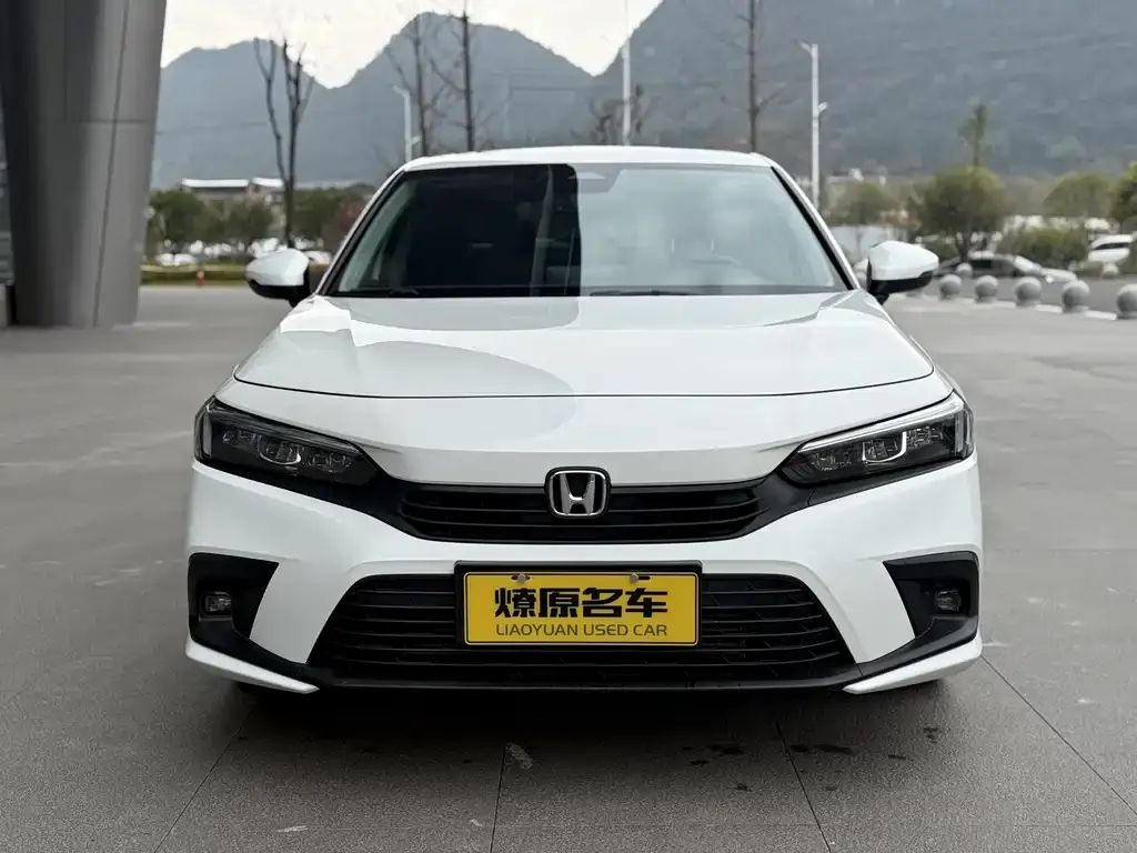 Honda Civic 2022 из CN, фото 2