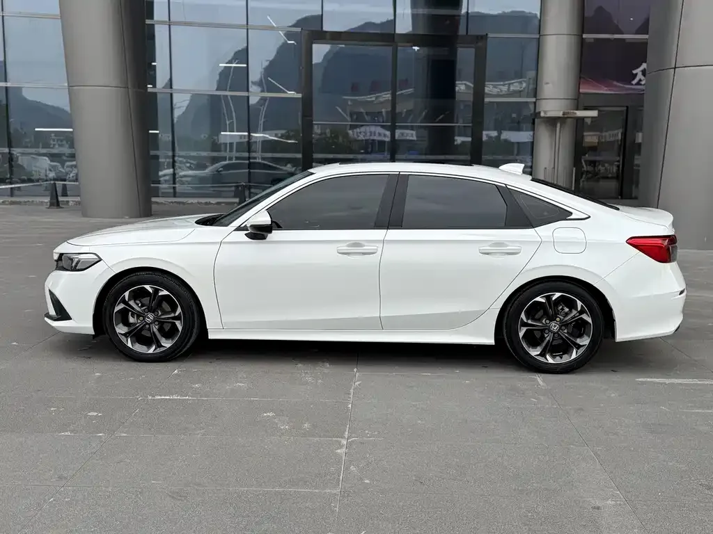 Honda Civic 2022 из CN, фото 4
