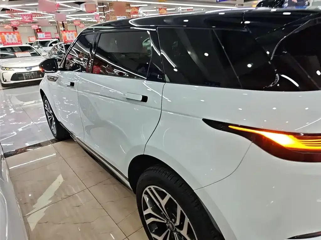 Land Rover Evoque — фото 5